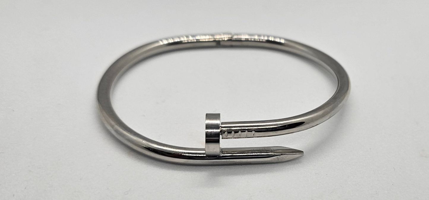 Love Bangle (SILVER)