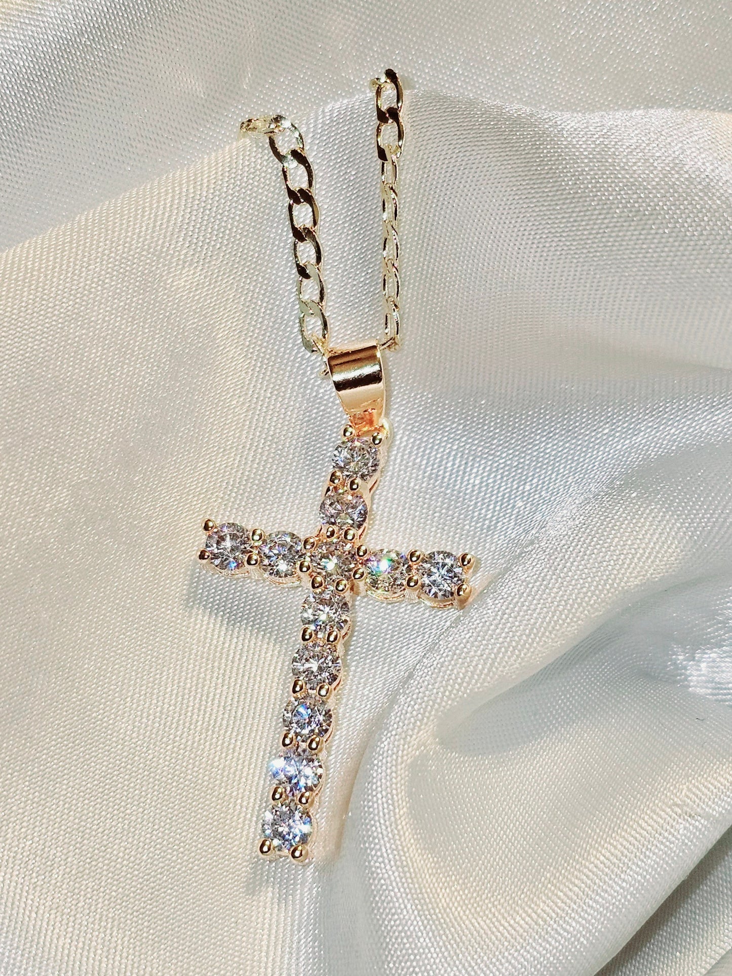 Large Pendant cross necklace