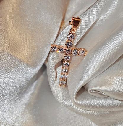 Large Pendant cross necklace